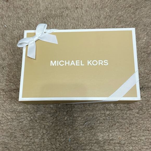 Michael Kors Brown Leather Jet Set Small ID Chain Card Holder New - Picture 2 of 5